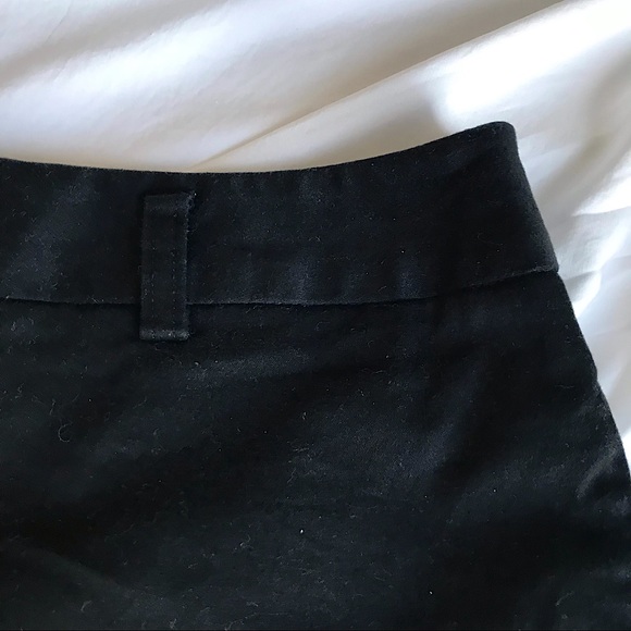 🔥EUC EXPRESS DRESSY FULLY LINED REALLY NICE SOLID BLACK PAIR OF SHORTS!! - Picture 3 of 7